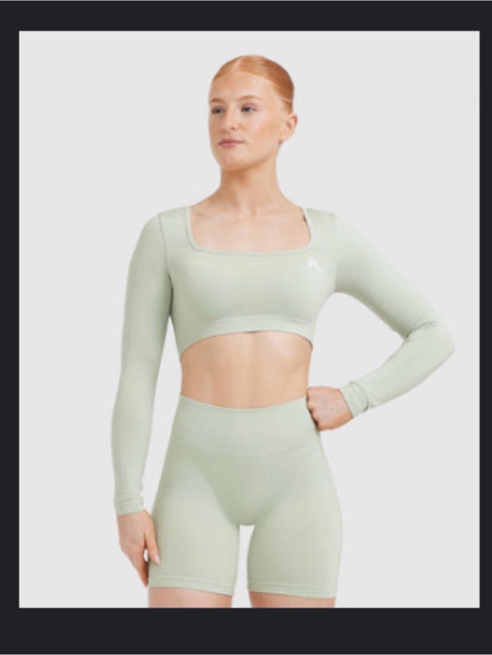 ONER ACTIVE EFFORTLESS SQUARE NECK - TEA GREEN